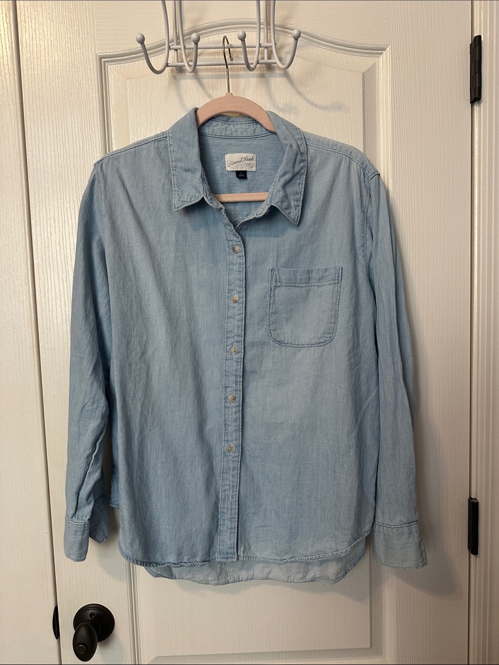 Universal Thread Light Blue Denim Button-Down Shirt Sz Lrg